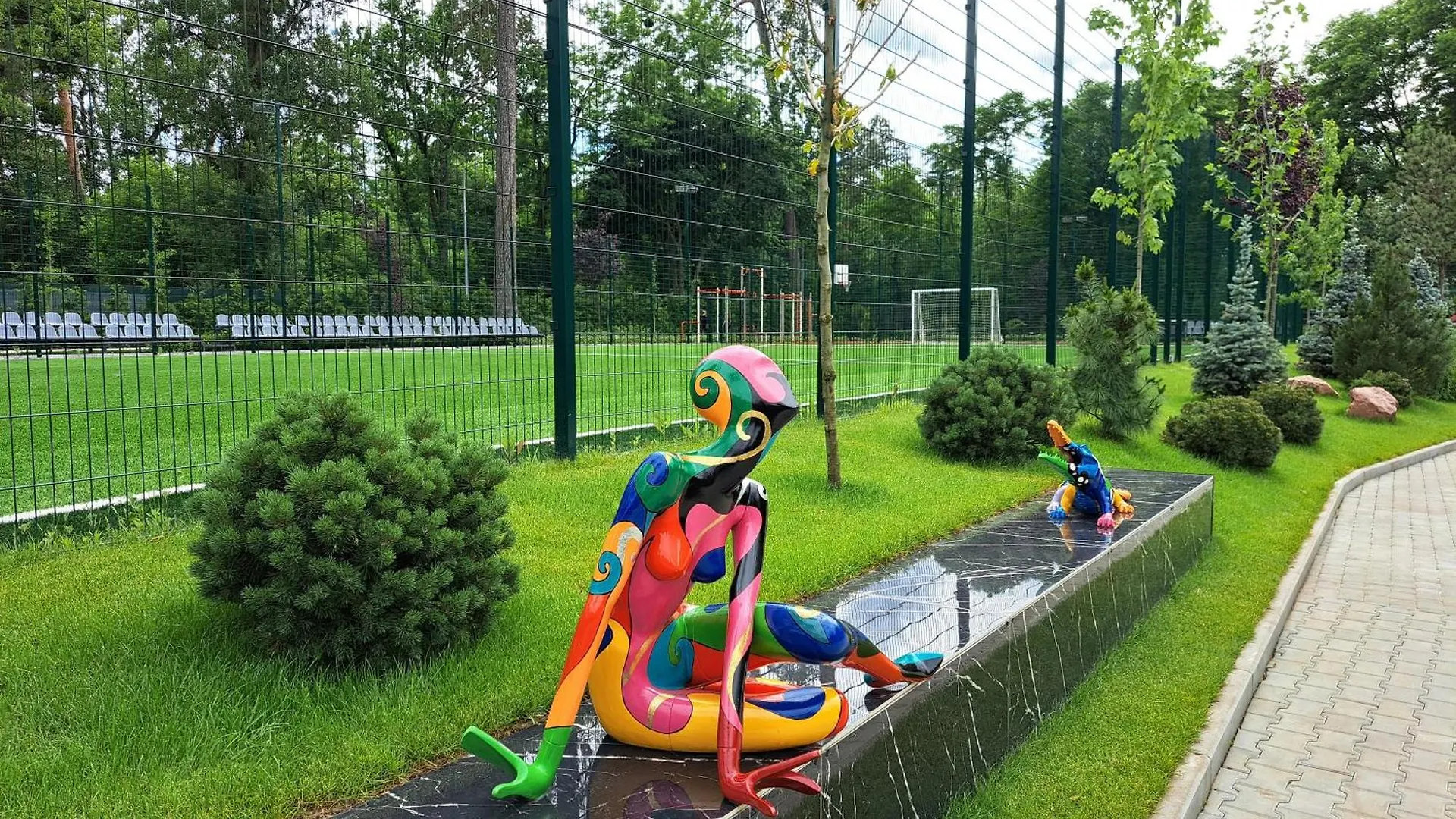 קייב Mayak Resort מלון